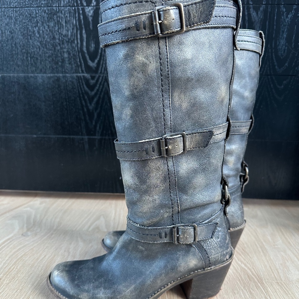 FRYE Carmen Three Buckle Heeled Boots, Size 7.5
